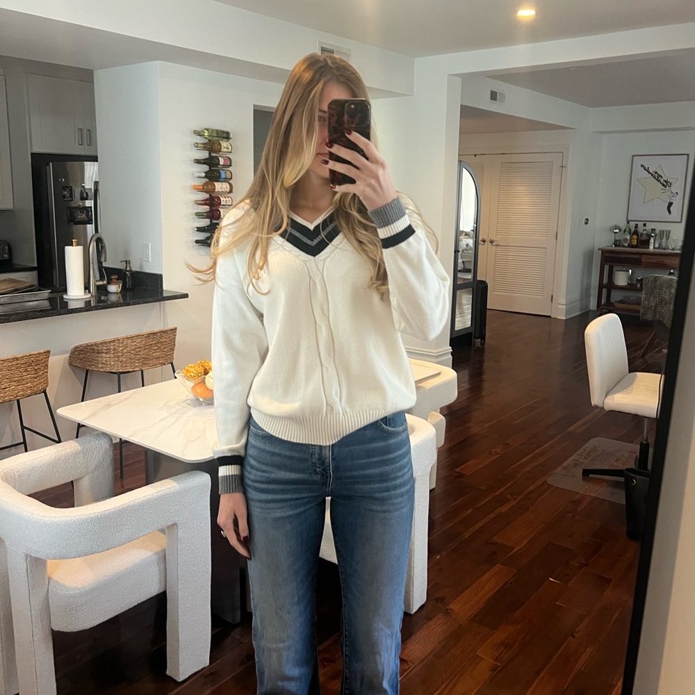 V-neck Sweater